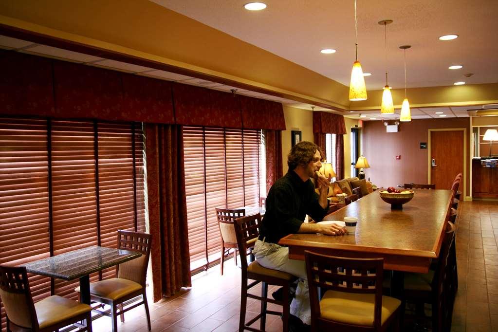 Hampton Inn Marion Bagian luar foto